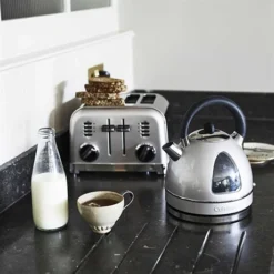 Cuisinart Toaster 4 Tranches Gris Perle CPT180SE -KitchenAid || Smeg Soldes Magasin 700025 2 2 Toaster 4 tranches Gris perle CPT180SE Cuisinart