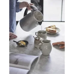 Cuisinart Bouilloire Deux Températures 1,7 L CPK17E 7 Cuisinart Bouilloire Deux Températures 1,7 L CPK17E -KitchenAid || Smeg Soldes Magasin 70038 3 7 Bouilloire deux temperatures 1 7 L CPK17E Cuisinart