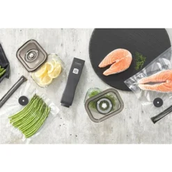 Caso Pompe De Mise Sous Vide électrique Vacu One Touch Eco-Set Avec Accessoires -KitchenAid || Smeg Soldes Magasin 760363 3 1 Pompe de mise sous vide electrique Vacu One Touch Eco Set avec accessoires Caso