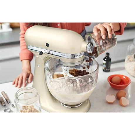KitchenAid Robot Artisan Crème 5KSM175PS Avec Accessoires Supplémentaires 5 KitchenAid Robot Artisan Crème 5KSM175PS Avec Accessoires Supplémentaires – Image 5