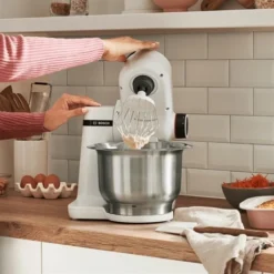 Bosch Robot Patissier MUM Serie 2 700 W Blanc MUMS2EW00 -KitchenAid || Smeg Soldes Magasin 761033 3 2 Robot patissier MUM Serie 2 700 W blanc MUMS2EW00 Bosch