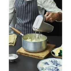 Cuisinart Batteur Sans Fil RHM100E -KitchenAid || Smeg Soldes Magasin 761052 3 2 Batteur sans fil RHM100E Cuisinart