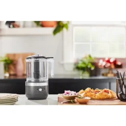 KitchenAid Hachoir électrique Sans Fil 2 Vitesses 1,18 L Gris Mat 5KFCB519EDG -KitchenAid || Smeg Soldes Magasin 761099 3 1 Hachoir electrique sans fil 2 vitesses 1 18 L gris mat 5KFCB519EDG Kitchenaid