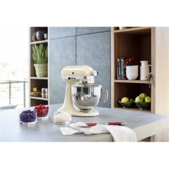 KitchenAid Robot Pâtissier Multifonction Artisan Crème 300 W 5KSM125EAC -KitchenAid || Smeg Soldes Magasin 76192 2 6 Robot patissier multifonction Artisan creme 300 W 5KSM125EAC Kitchenaid