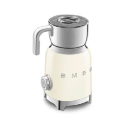 Smeg Chocolatière Et Mousseur De Lait Crème MFF11CREU 7 Smeg Chocolatière Et Mousseur De Lait Crème MFF11CREU -KitchenAid || Smeg Soldes Magasin 780311 2 1 Chocolatiere et mousseur de lait creme MFF11CREU Smeg