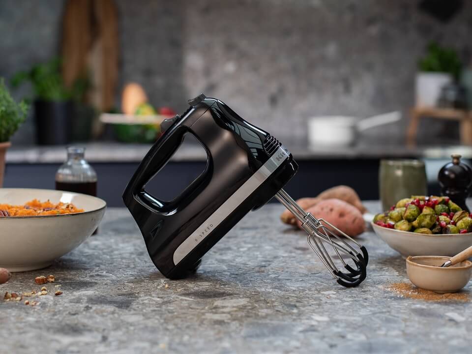 KitchenAid || Smeg Soldes Magasin -KitchenAid || Smeg Soldes Magasin PLP hand mixers benefits convenience of hand